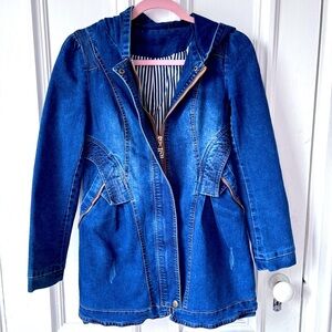 Women’s Hooded Denim Zip Up Lined Jean Jacket Gold Zipper Accent Size Small